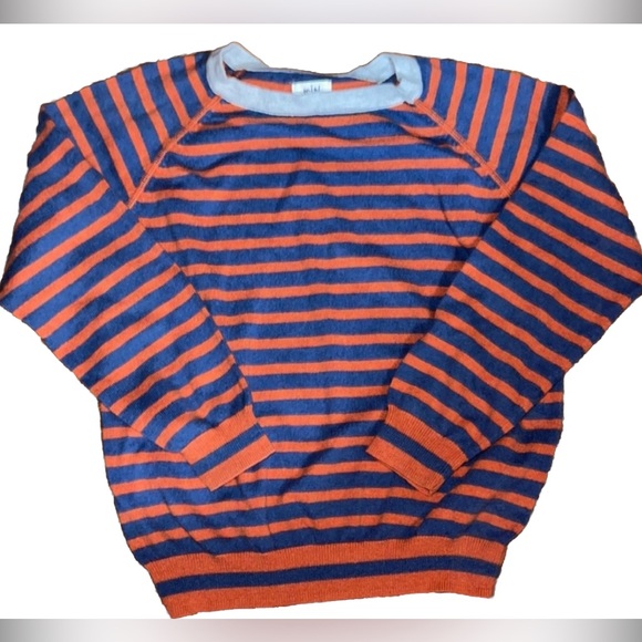 Mini Boden size 7/8 striped sweater needs a little stitch around top of sweater - Picture 1 of 4